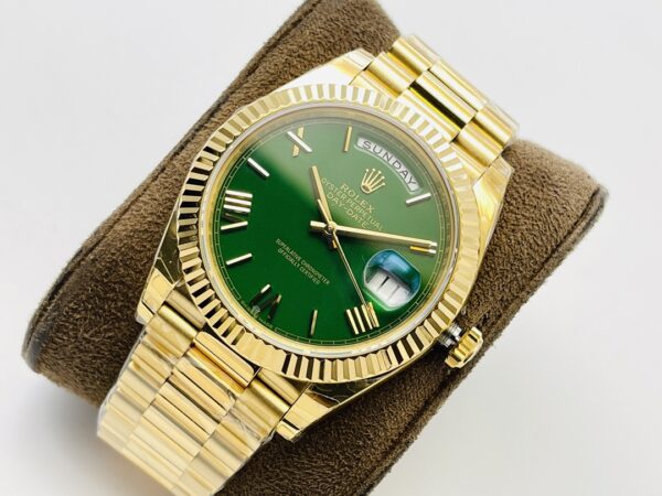 Rolex DD all gold green disk - Image 3