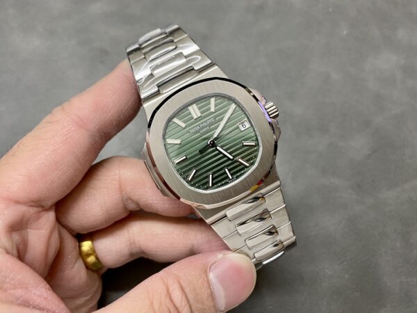 Patek Philippe Nautilus green plate - Image 4